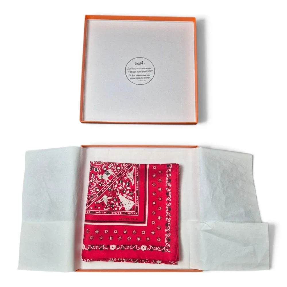 Hermes Peuple du Vent Bandana 55 cm Silk Scarf Rouge Blanc Noir Box France NWT